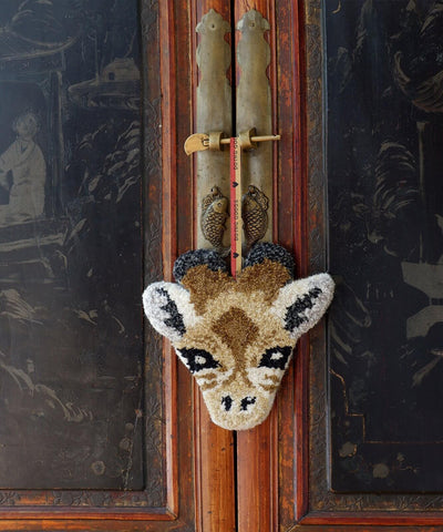 Gimpy Giraffe Gift Hanger