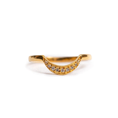 Curved Ring Band