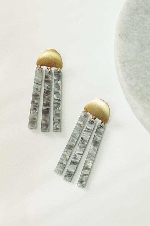 Tensely Drop Grey Earring