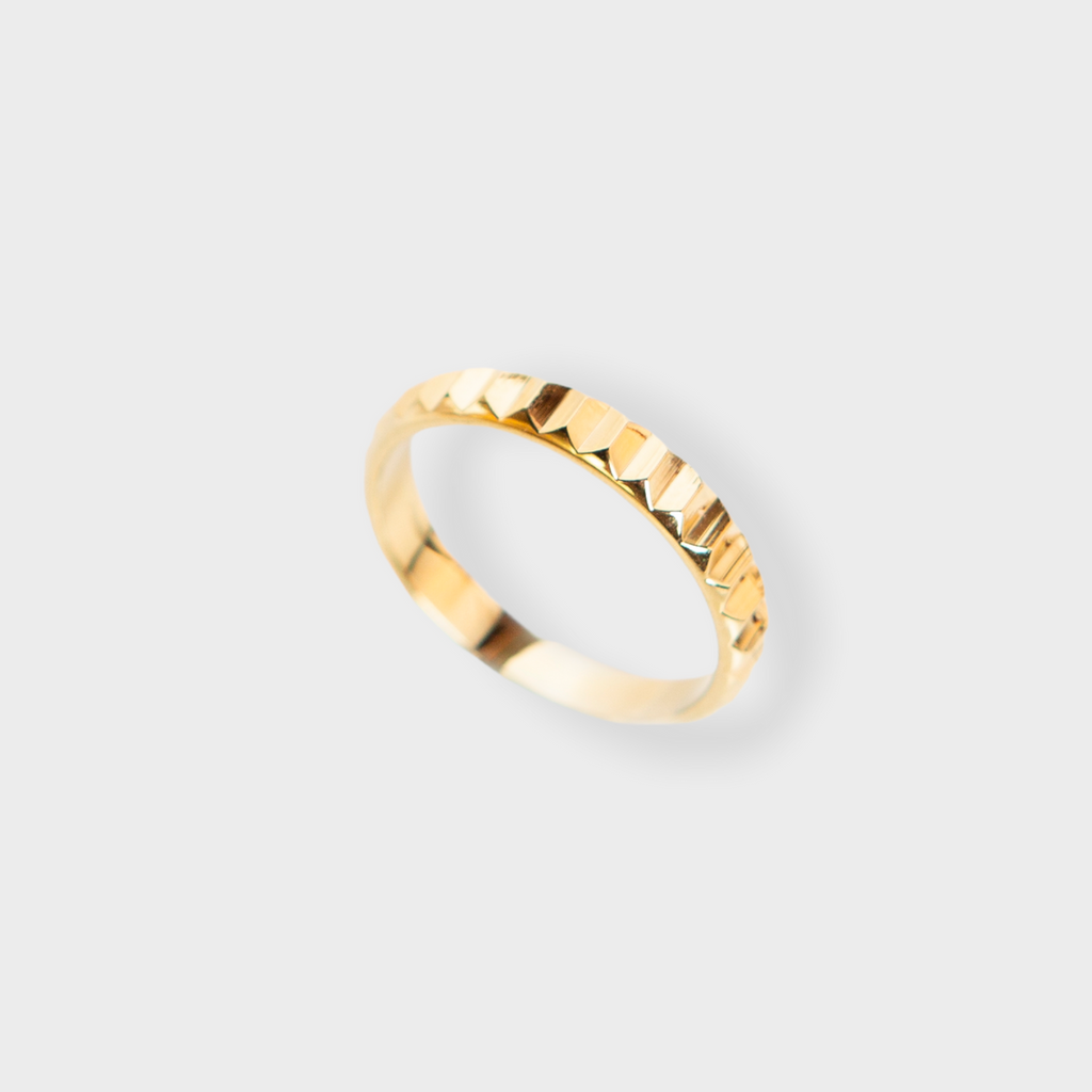 Bright Cut Ring