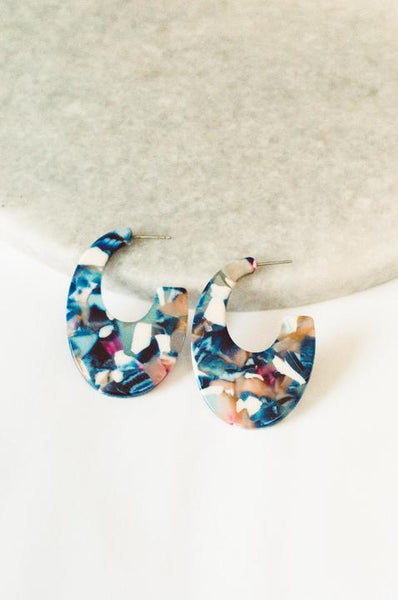 Oscar Wide Blue Tortoise Hoop Earring