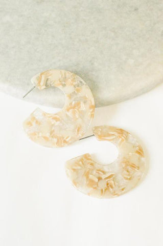 Clara Wide Tan Tortoise Hoop Earring